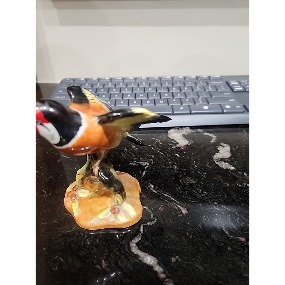 Royal Adderley Crown Staffordshire Porcelain Bird Goldfinch Marked 4"- Excellent - Picture 5 of 10